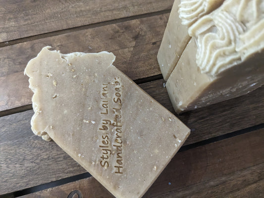 Oatmeal Milk & Honey Exfoliating Soap