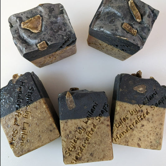Activated Charcoal w/ African Black Soap